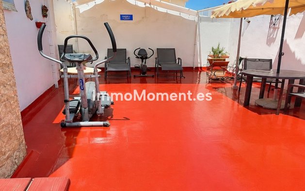 Resale - Apartment - Torremolinos - La Carihuela
