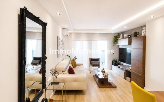 Resale - Apartment - Torremolinos - Torremolinos Centro