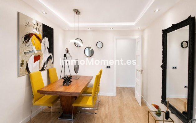 Resale - Apartment - Torremolinos - Torremolinos Centro