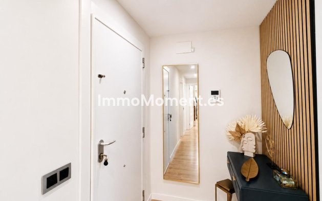 Resale - Apartment - Torremolinos - Torremolinos Centro