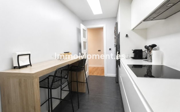 Resale - Apartment - Torremolinos - Torremolinos Centro
