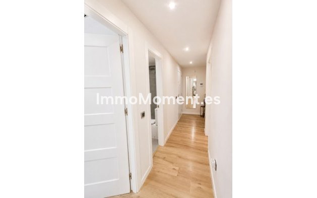 Resale - Apartment - Torremolinos - Torremolinos Centro