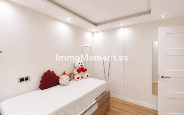 Resale - Apartment - Torremolinos - Torremolinos Centro
