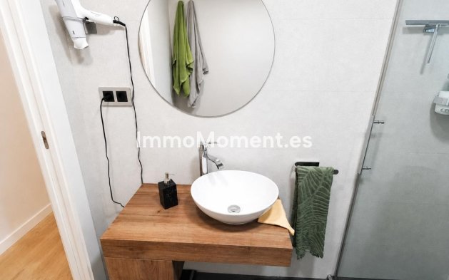 Resale - Apartment - Torremolinos - Torremolinos Centro