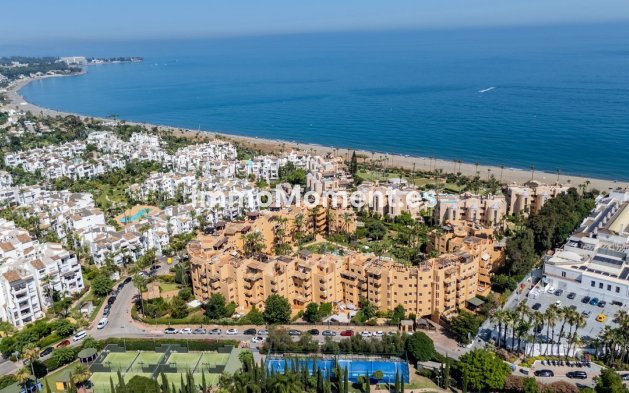 Bestaande woning - Appartement - Estepona  - Costalita
