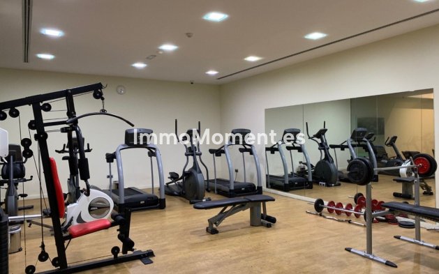Resale - Apartment - Estepona - Atalaya