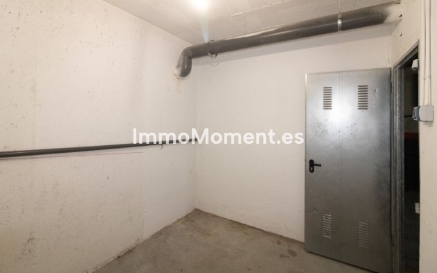 Resale - Apartment - Estepona - Atalaya