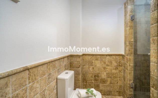 Resale - Apartment - Estepona - Atalaya