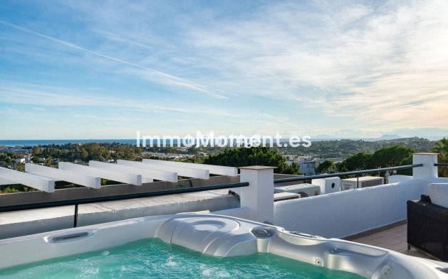 Resale - Apartment - Benahavís - La Quinta