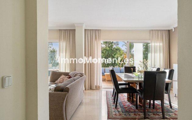 Resale - Apartment - Benahavís - La Quinta