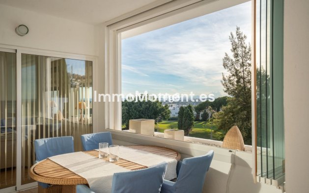 Resale - Apartment - Benahavís - La Quinta