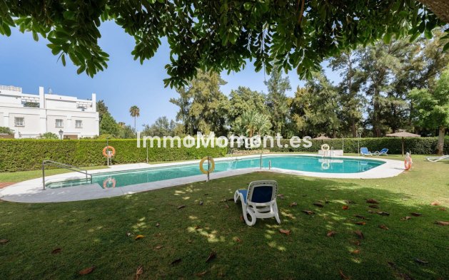 Resale - Apartment - Benahavís - La Quinta