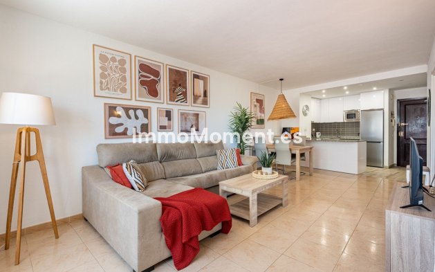 Resale - Apartment - Estepona - Estepona Centro