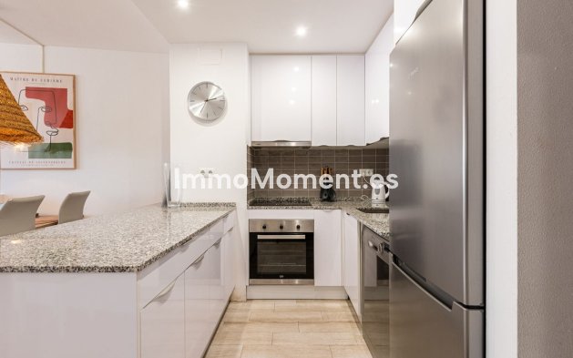 Resale - Apartment - Estepona - Estepona Centro