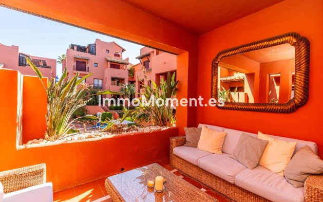 Resale - Apartment - Marbella - Elviria