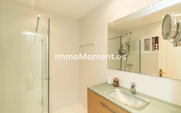 Resale - Apartment - Marbella - Elviria