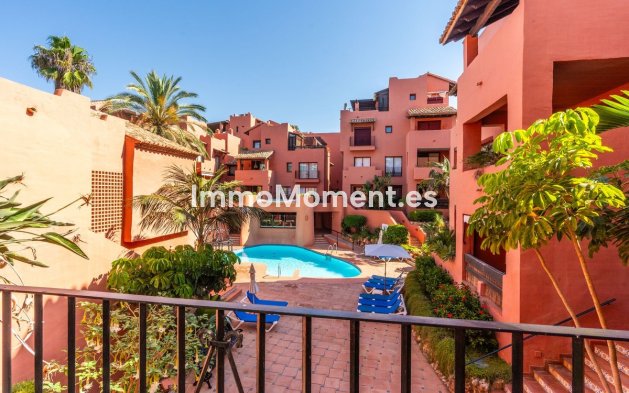 Resale - Apartment - Marbella - Elviria