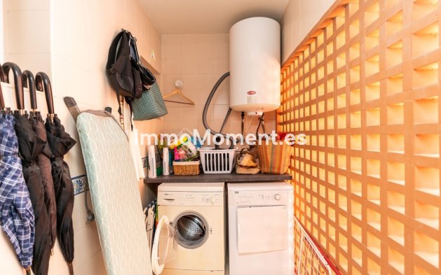 Resale - Apartment - Marbella - Elviria