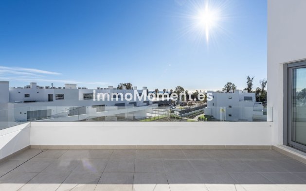 Resale - Apartment - Estepona - Bel Air