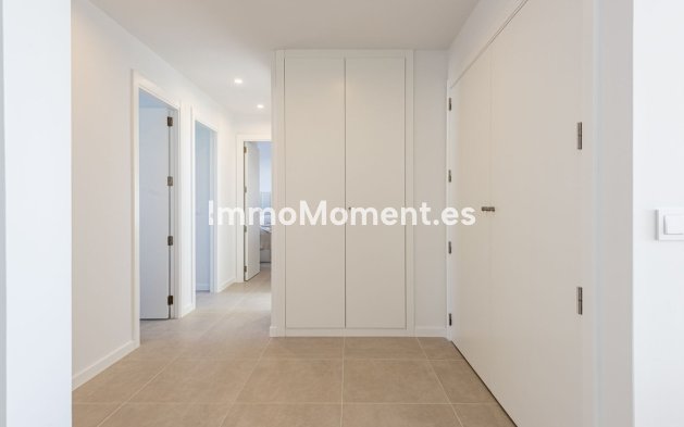 Resale - Apartment - Estepona - Bel Air