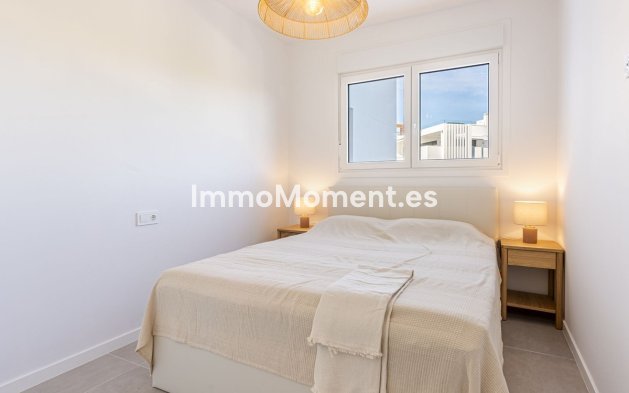 Resale - Apartment - Estepona - Bel Air