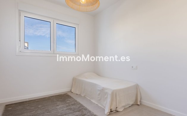 Resale - Apartment - Estepona - Bel Air