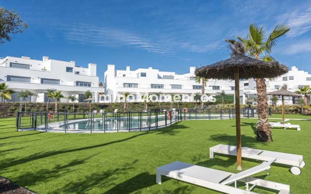 Resale - Apartment - Estepona - Bel Air
