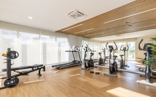 Resale - Apartment - Estepona - Bel Air
