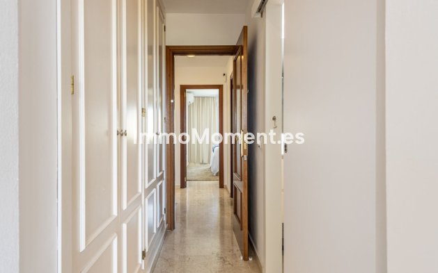Revente - Appartement - Estepona  - Selwo