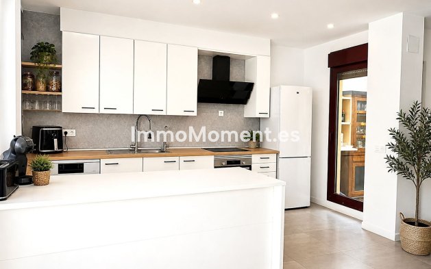 Revente - Villa individuelle - Estepona  - Selwo