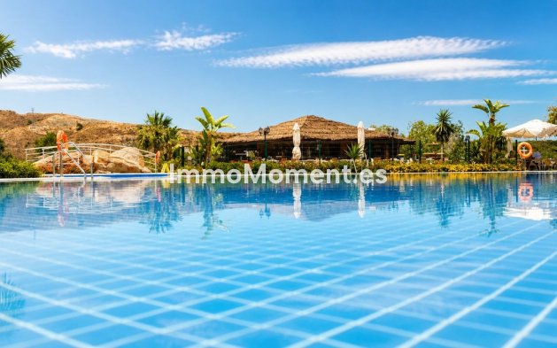 Revente - Villa individuelle - Estepona  - Selwo