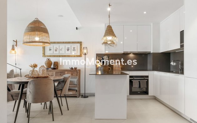 Resale - Apartment - Estepona - Estepona Centro