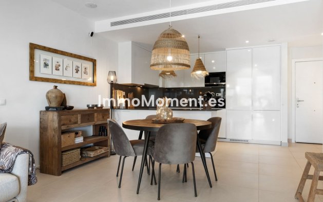 Resale - Apartment - Estepona - Estepona Centro