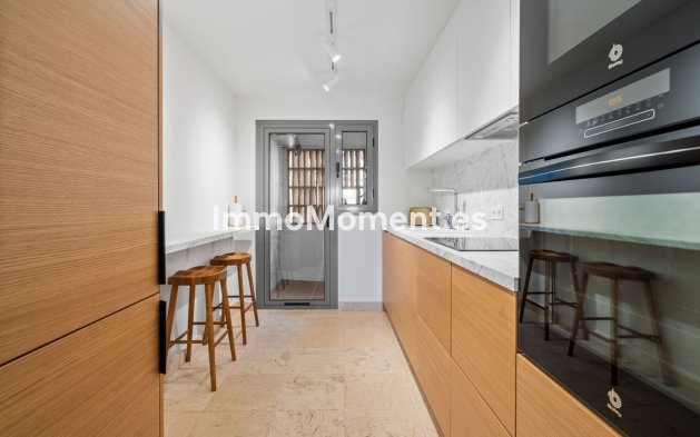 Reventa - Apartamento - Benahavís - Benahavís Centro