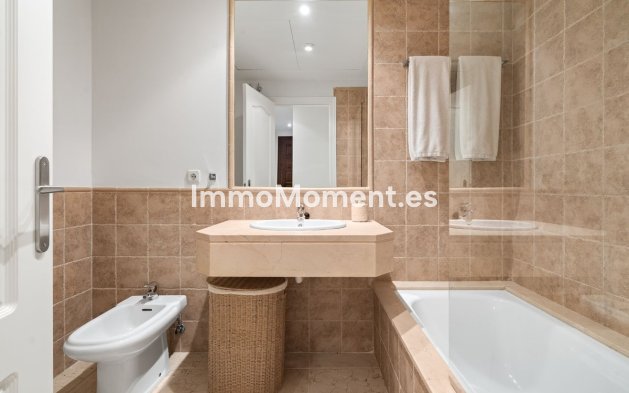 Reventa - Apartamento - Benahavís - Benahavís Centro