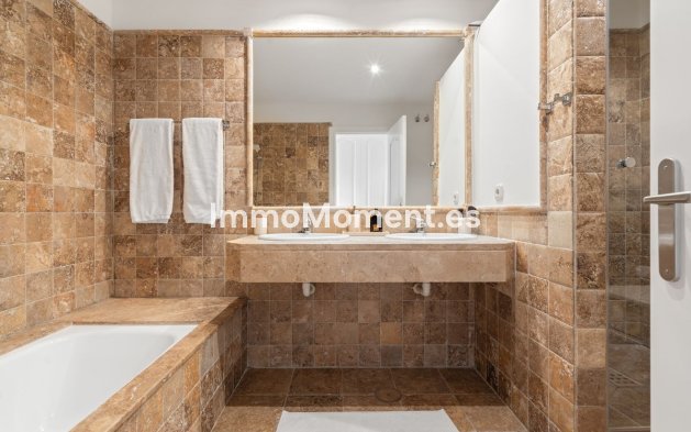 Reventa - Apartamento - Benahavís - Benahavís Centro