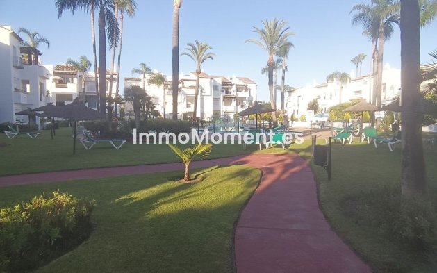 Resale - Apartment - Estepona - Estepona Centro