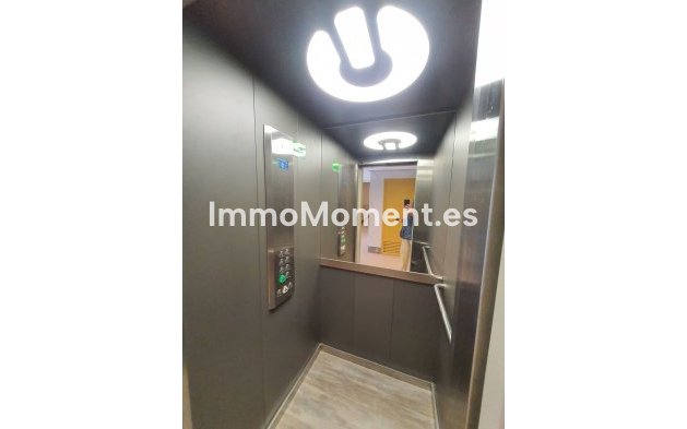 Resale - Apartment - Fuengirola - Fuengirola Centro