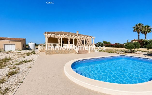 Resale - Detached villa - Catral - Catral Centro