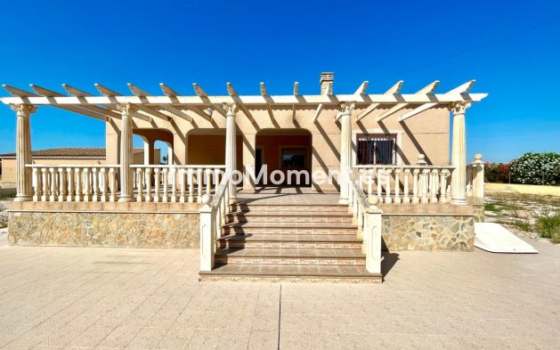 Resale - Detached villa - Catral - Catral Centro