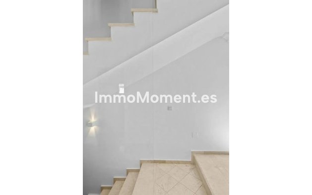 Bestaande woning - Vrijstaande villa - Estepona  - Selwo