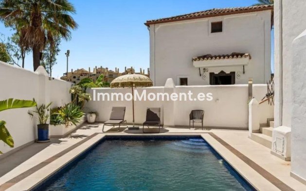 Bestaande woning - Vrijstaande villa - Estepona  - Selwo