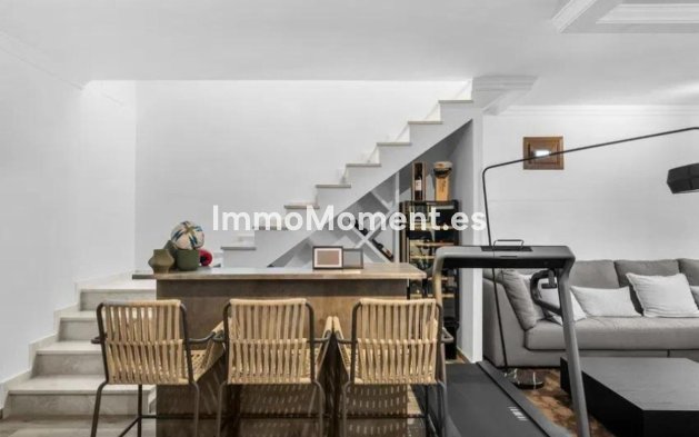 Bestaande woning - Vrijstaande villa - Estepona  - Selwo
