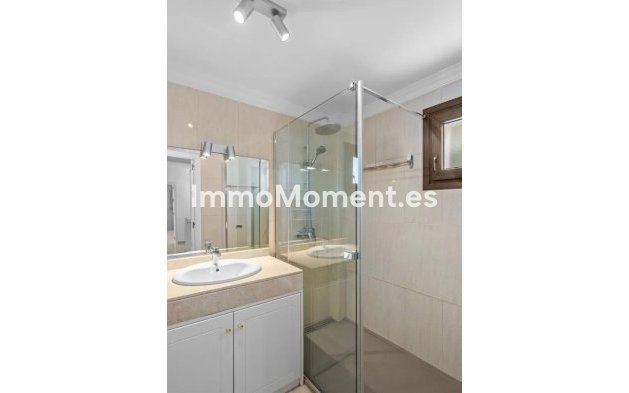 Bestaande woning - Vrijstaande villa - Estepona  - Selwo