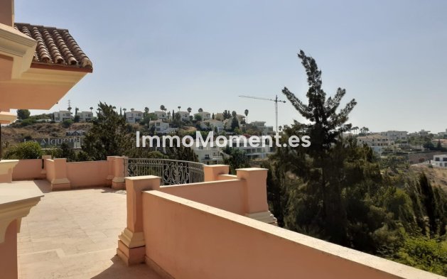 Bestaande woning - Vrijstaande villa - Estepona  - Estepona Centro