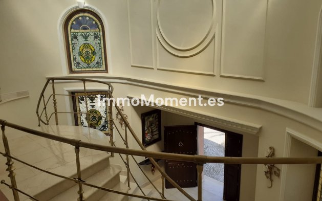 Bestaande woning - Vrijstaande villa - Estepona  - Estepona Centro