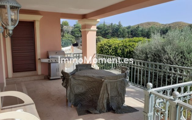 Bestaande woning - Vrijstaande villa - Estepona  - Estepona Centro