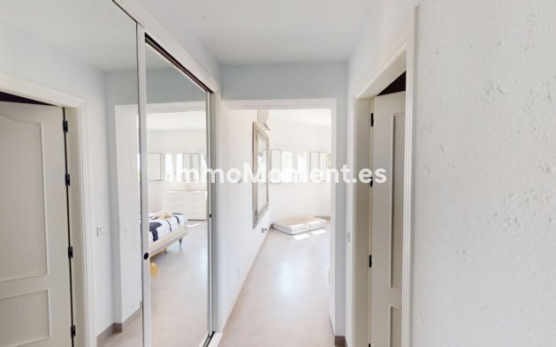 Reventa - Villa independiente - Málaga Este - El Trapiche