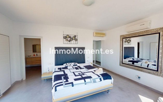 Reventa - Villa independiente - Málaga Este - El Trapiche