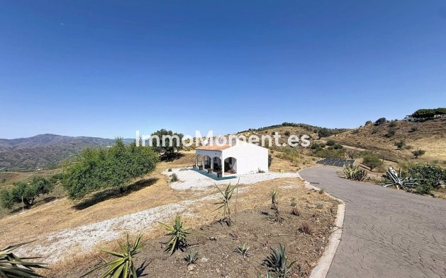 Reventa - Villa independiente - Málaga Este - El Trapiche